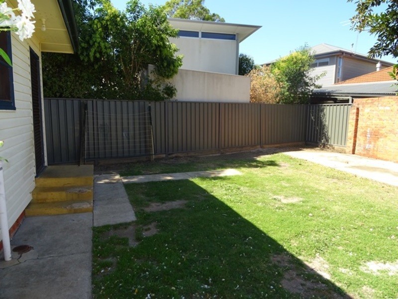 2/23A Thomas Mitchell Drive, Wodonga VIC 3690