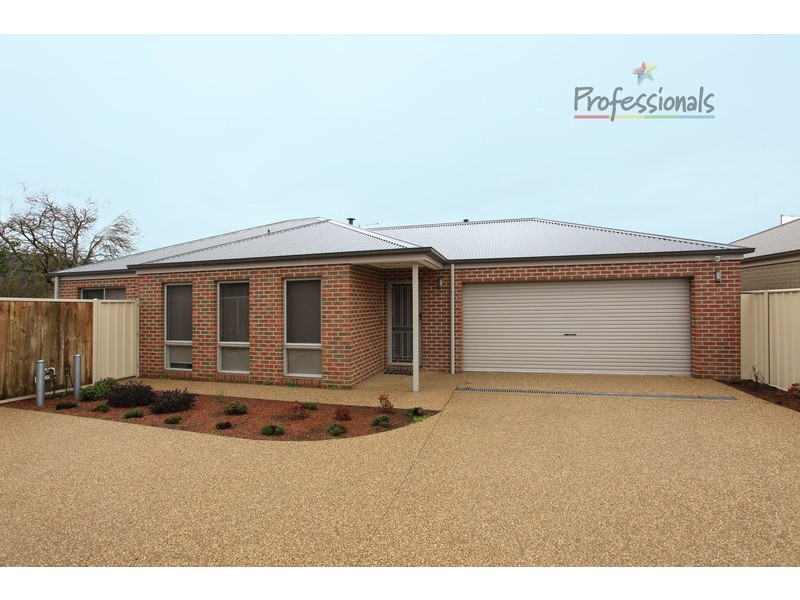 2/776 Centaur Road, Lavington NSW 2641