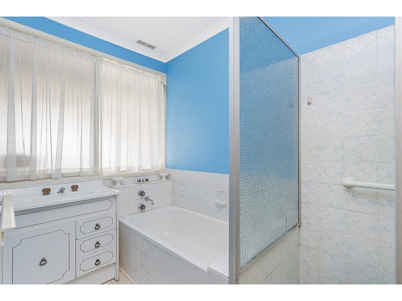 5 Holmes Court, Wodonga VIC 3690