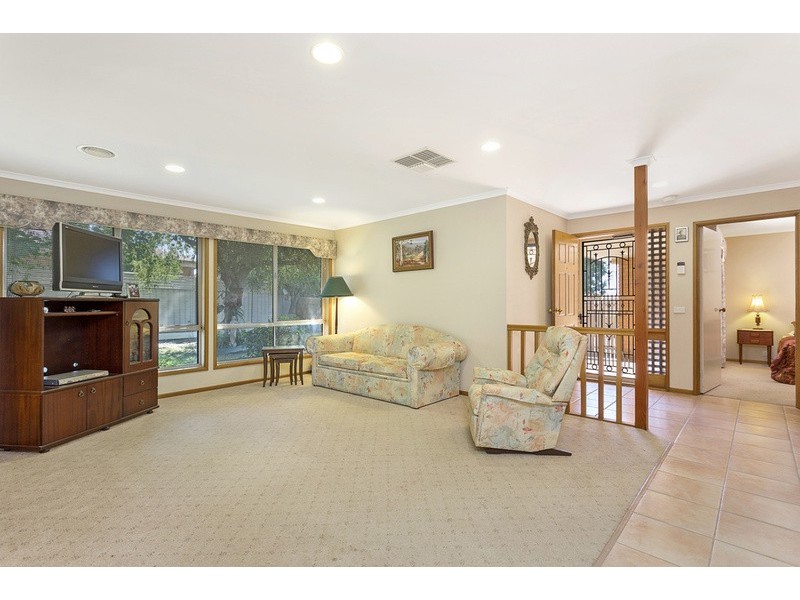 15 Falcon Circuit, Wodonga VIC 3690