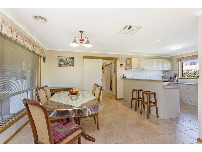 15 Falcon Circuit, Wodonga VIC 3690