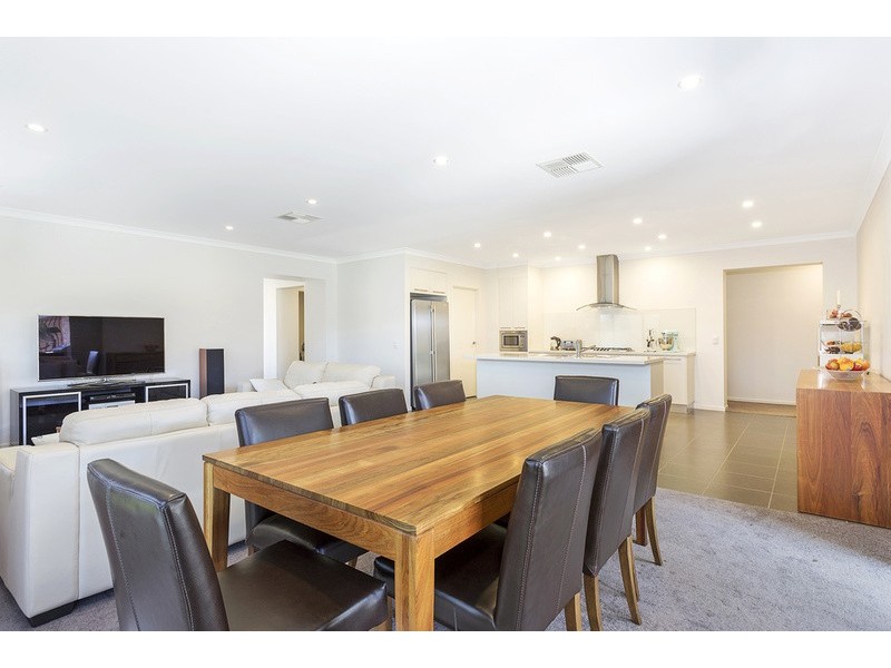 11 Peregrine Place, Wodonga VIC 3690