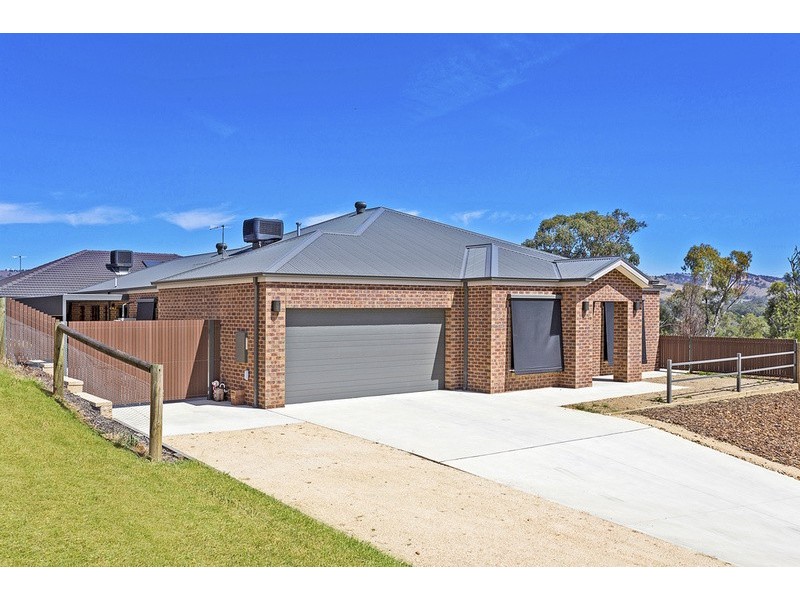 11 Peregrine Place, Wodonga VIC 3690