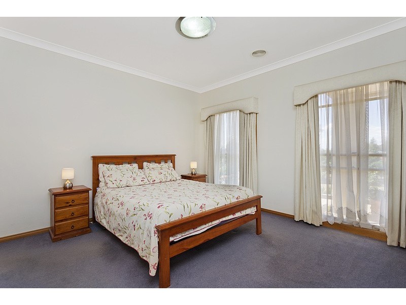 29 Yarralumla Drive, Wodonga VIC 3690