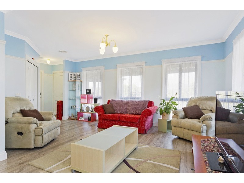 13 McEvoy Lane, Yackandandah VIC 3749