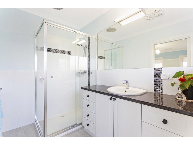 13 McEvoy Lane, Yackandandah VIC 3749