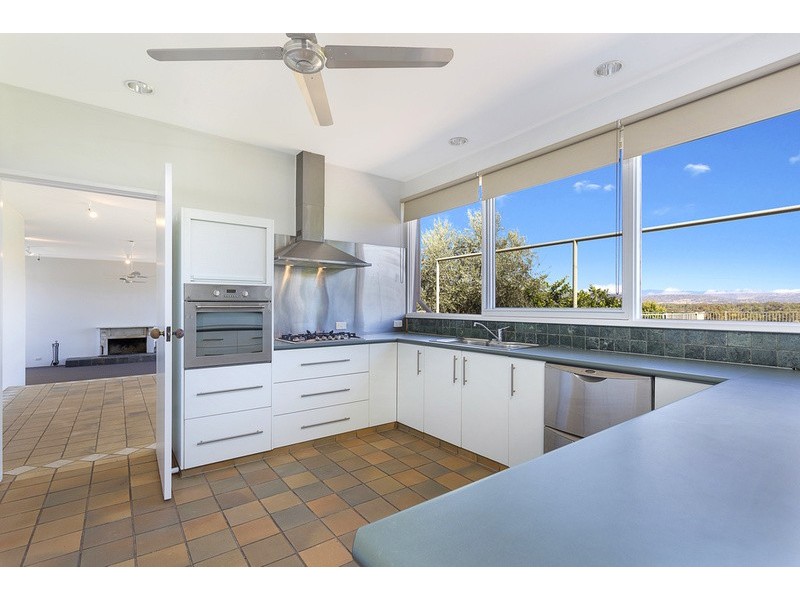 15 Stafford Road, Albury NSW 2640