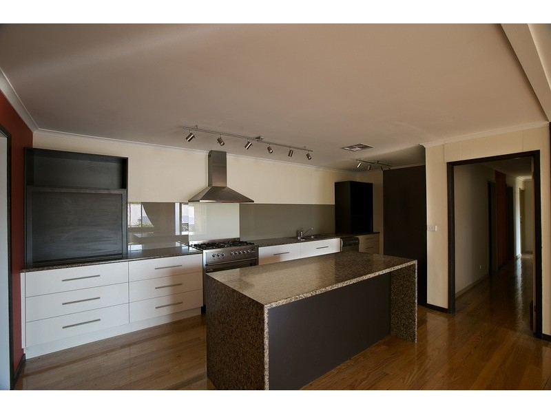 45 St Bernard Drive, Tawonga South VIC 3698