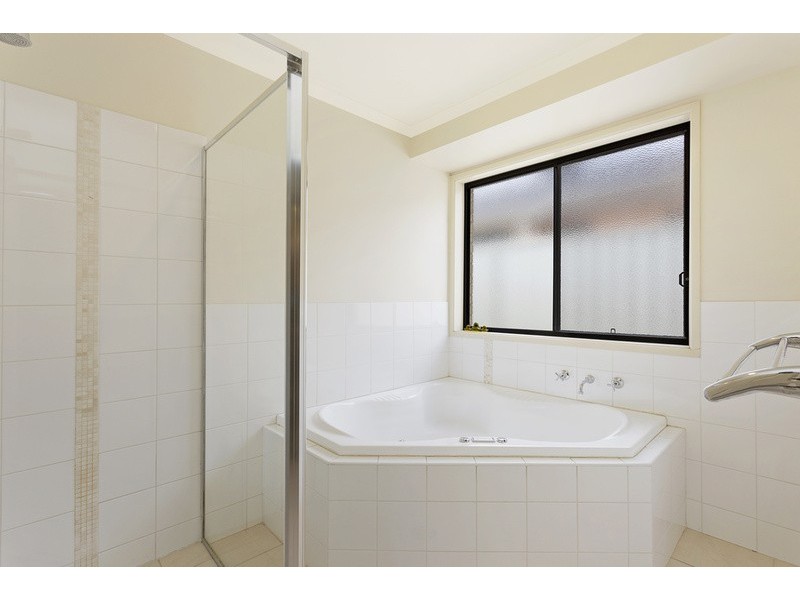 128 Newton Circuit, Thurgoona NSW 2640