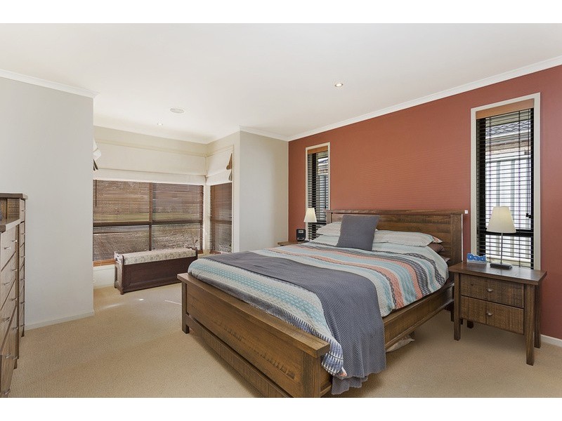 128 Newton Circuit, Thurgoona NSW 2640