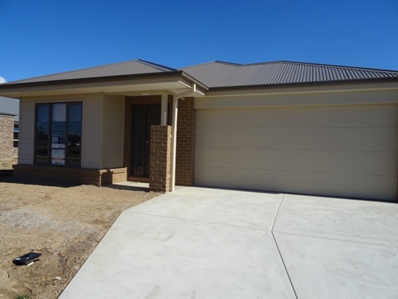 17 Perkins Street, Killara VIC 3691