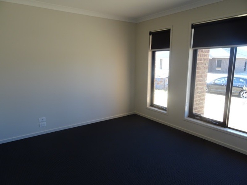 5 Kirby Drive, Killara VIC 3691