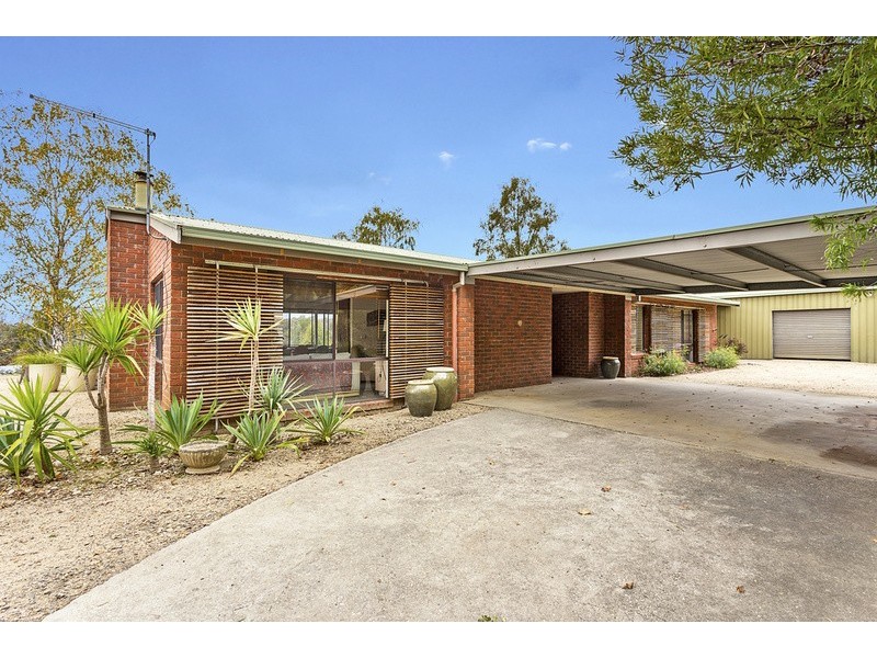 57 Twist Creek Road, Yackandandah VIC 3749