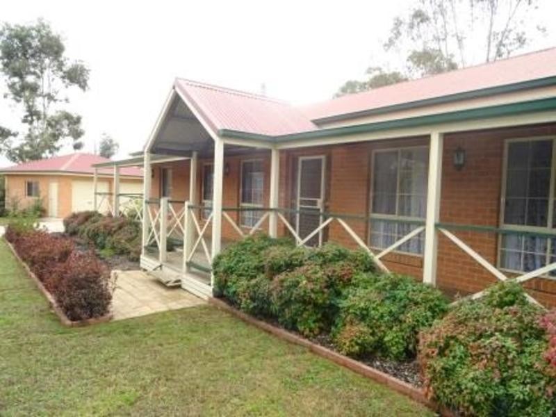 5 Emily Close, Tangambalanga VIC 3691