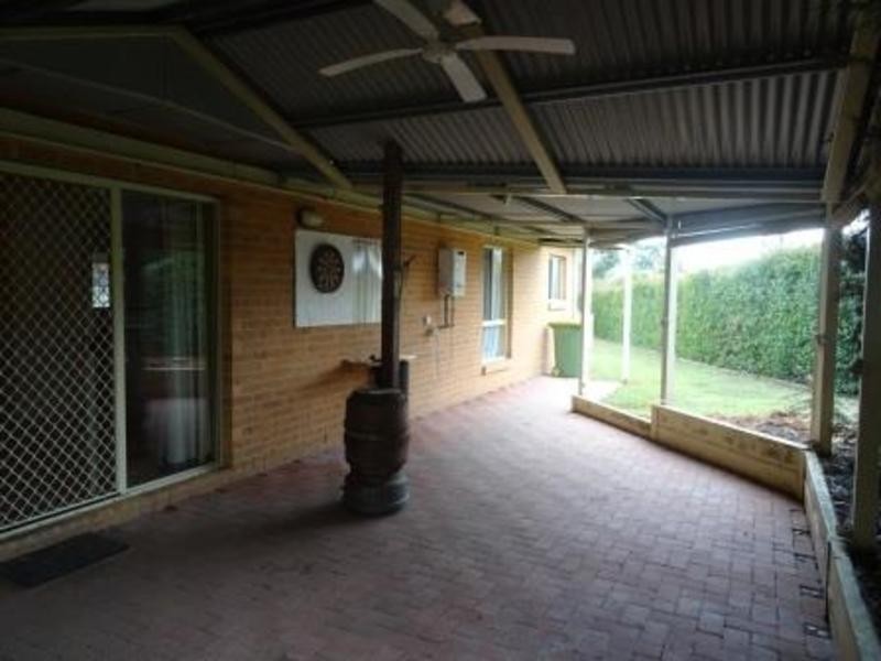 5 Emily Close, Tangambalanga VIC 3691