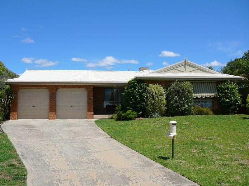 4 Canary Court, Wodonga VIC 3690