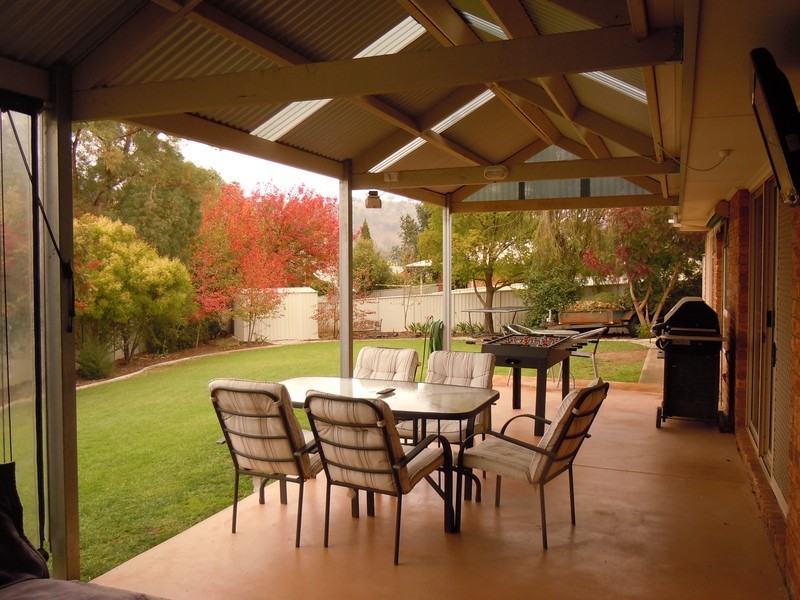 4 Canary Court, Wodonga VIC 3690