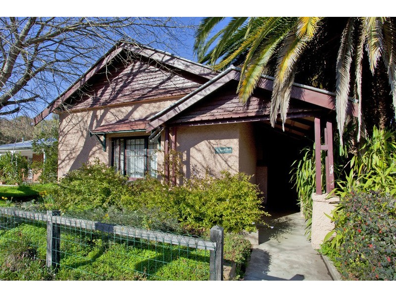 72 Conness Street, Chiltern VIC 3683