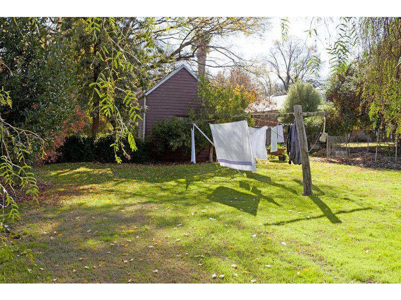 72 Conness Street, Chiltern VIC 3683