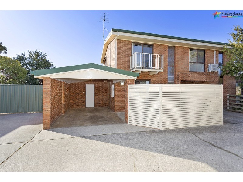 3/8 Magnolia Crescent, Wodonga VIC 3690