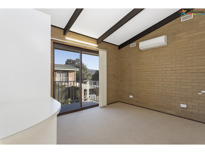 3/8 Magnolia Crescent, Wodonga VIC 3690