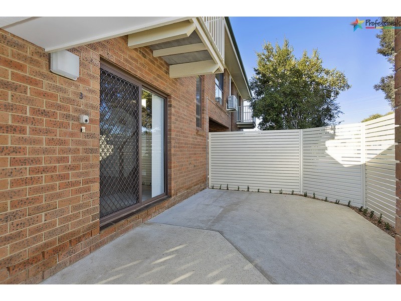 3/8 Magnolia Crescent, Wodonga VIC 3690