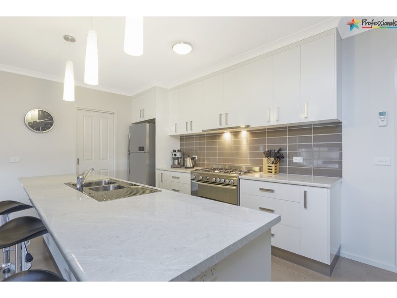 15 Hemlock Court, Baranduda VIC 3691
