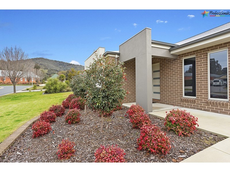 15 Hemlock Court, Baranduda VIC 3691