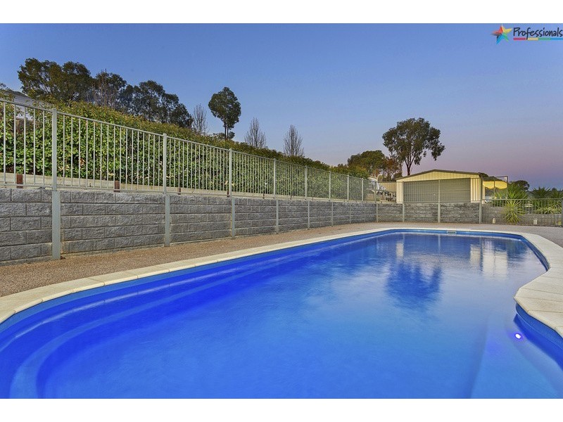 8 Lorikeet Street, Wodonga VIC 3690
