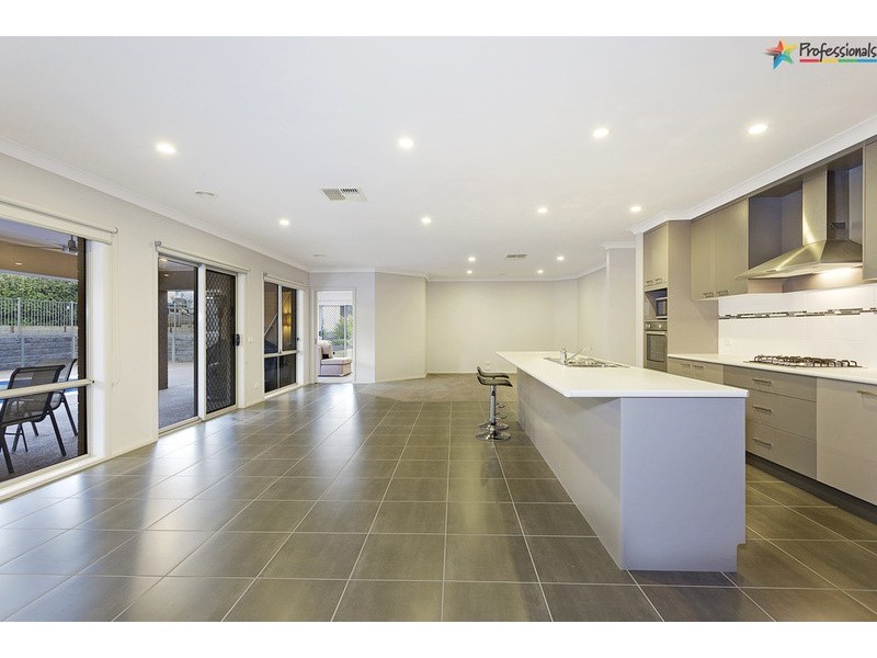 8 Lorikeet Street, Wodonga VIC 3690