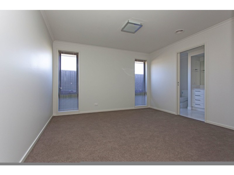 9 Inwood Crescent, Wodonga VIC 3690