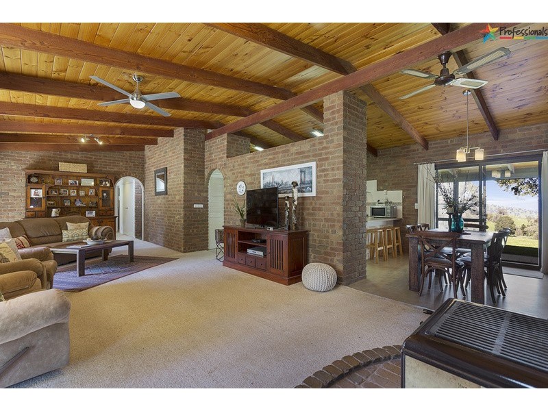 175 Flagstaff Road, Bethanga VIC 3691