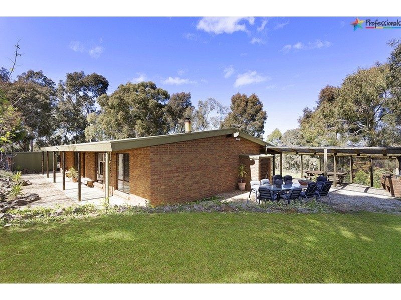 175 Flagstaff Road, Bethanga VIC 3691