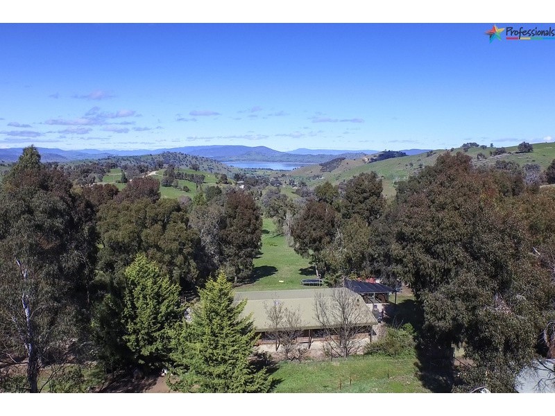 175 Flagstaff Road, Bethanga VIC 3691