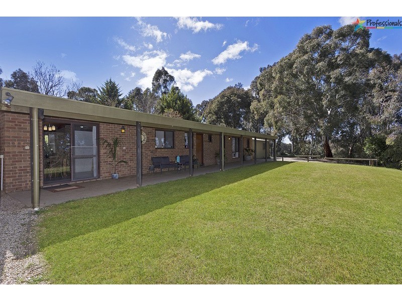175 Flagstaff Road, Bethanga VIC 3691