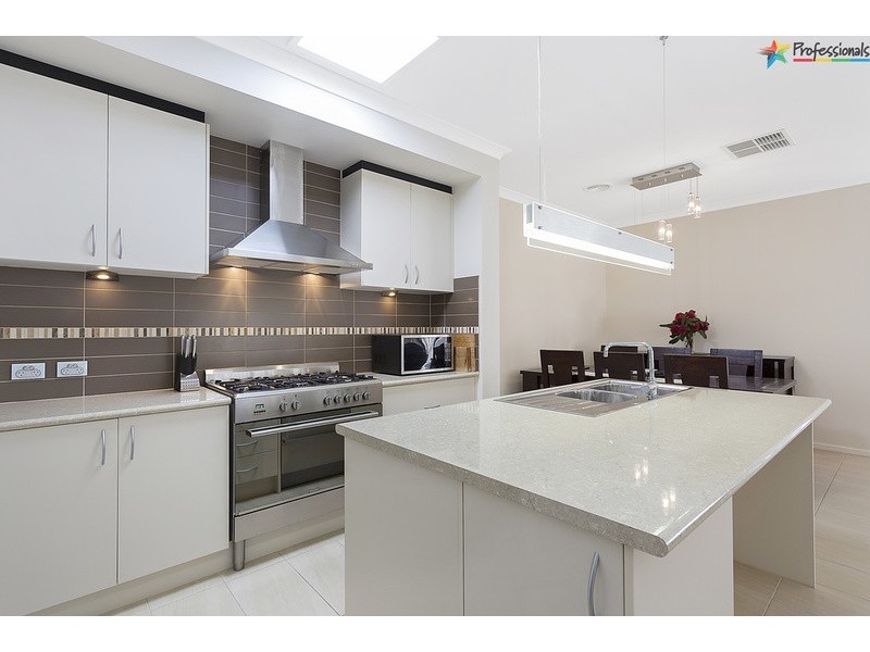 61 Victoria Cross Parade, Wodonga VIC 3690