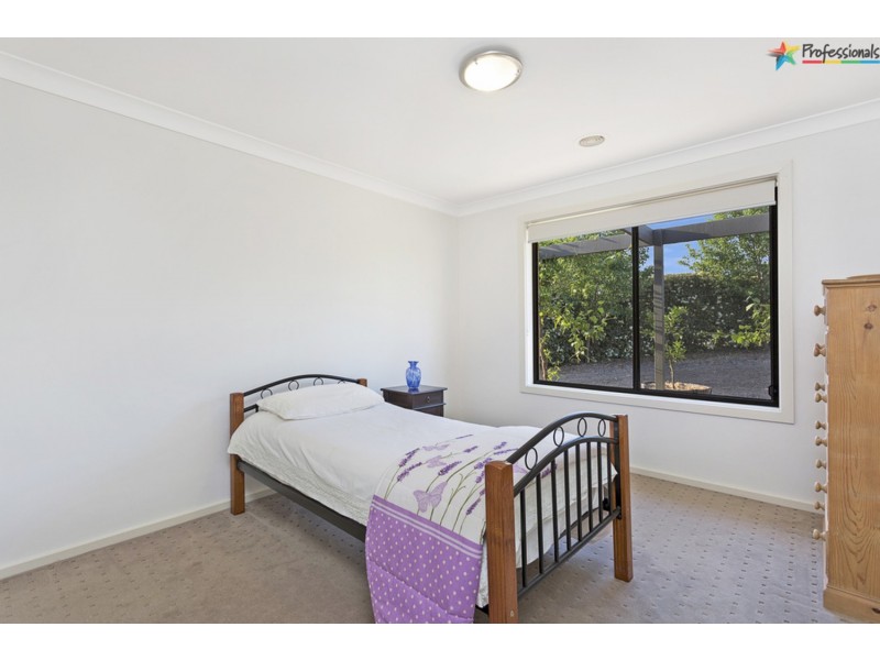 12 Hillandale Court, Wodonga VIC 3690