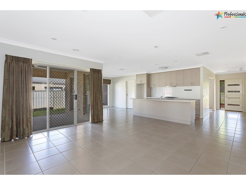 27 Caraway Street, Baranduda VIC 3691