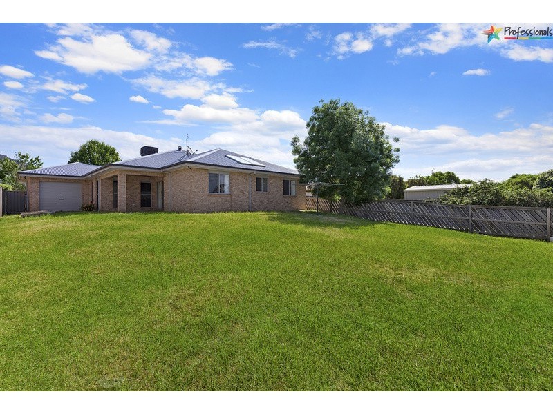 27 Caraway Street, Baranduda VIC 3691