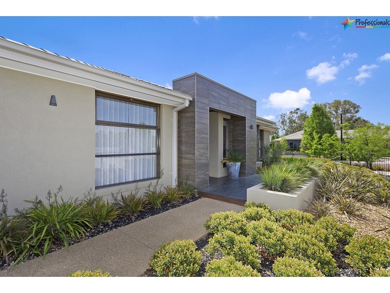 3 Riverside Boulevard, Wodonga VIC 3690