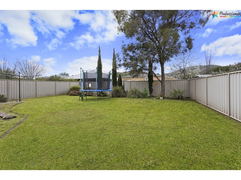 212 Kaitlers Road, Lavington NSW 2641