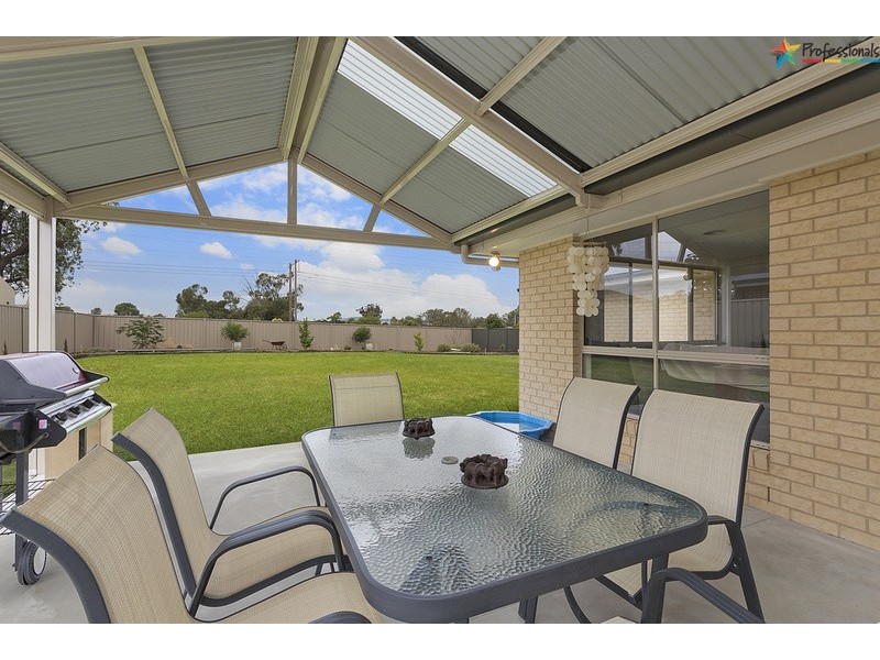 31  Gabrielle Court, Lavington NSW 2641