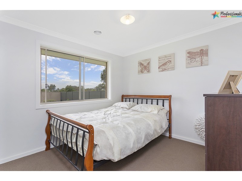 31  Gabrielle Court, Lavington NSW 2641