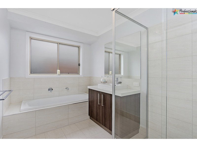 31  Gabrielle Court, Lavington NSW 2641