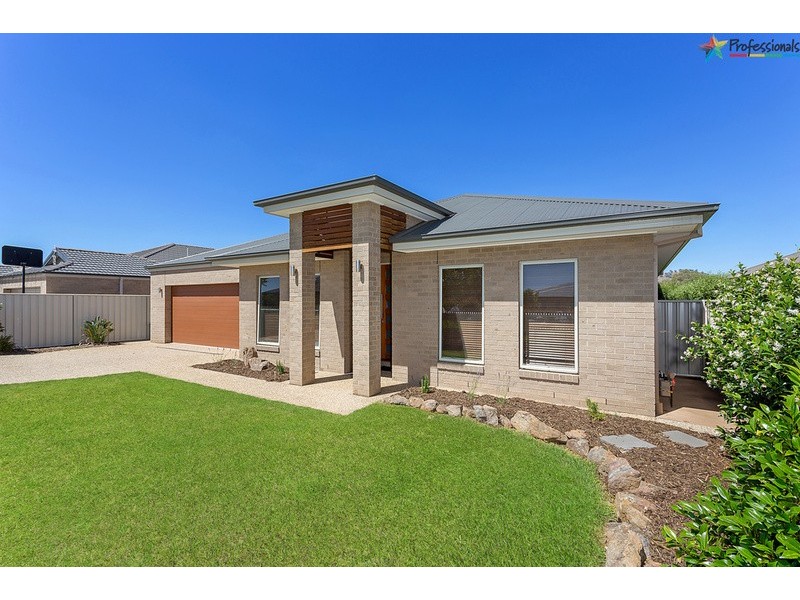 44 Bremer Avenue, Wodonga VIC 3690