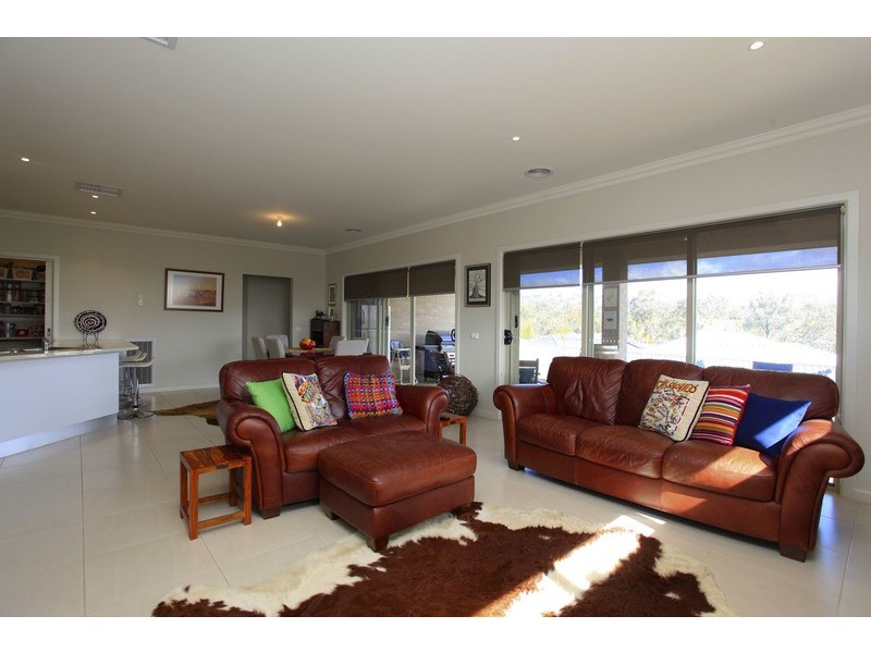 44 Bremer Avenue, Wodonga VIC 3690