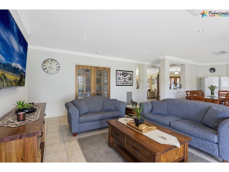 24 Willoughby Avenue, Wodonga VIC 3690