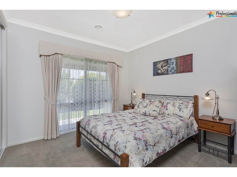 24 Willoughby Avenue, Wodonga VIC 3690