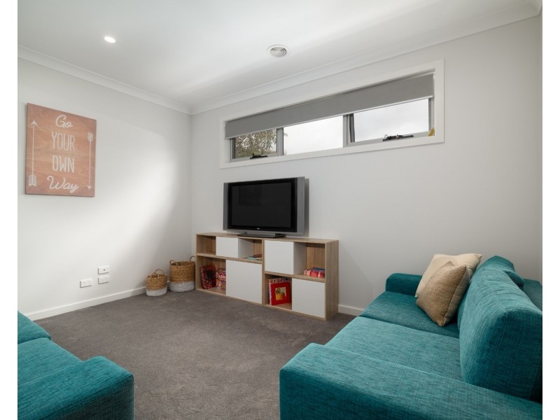 17 McDougall Grove, Wodonga VIC 3690