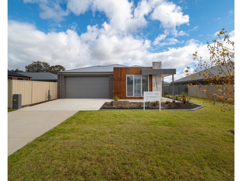 17 McDougall Grove, Wodonga VIC 3690